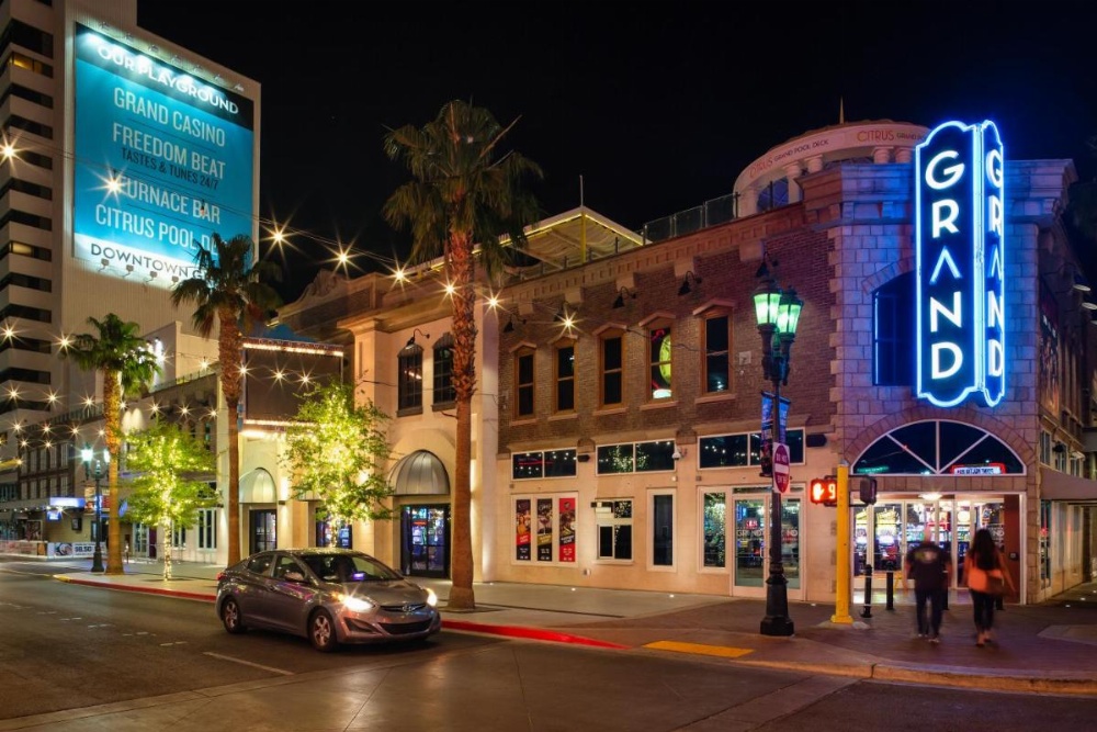 Downtown Grand Hotel & Casino Image 17