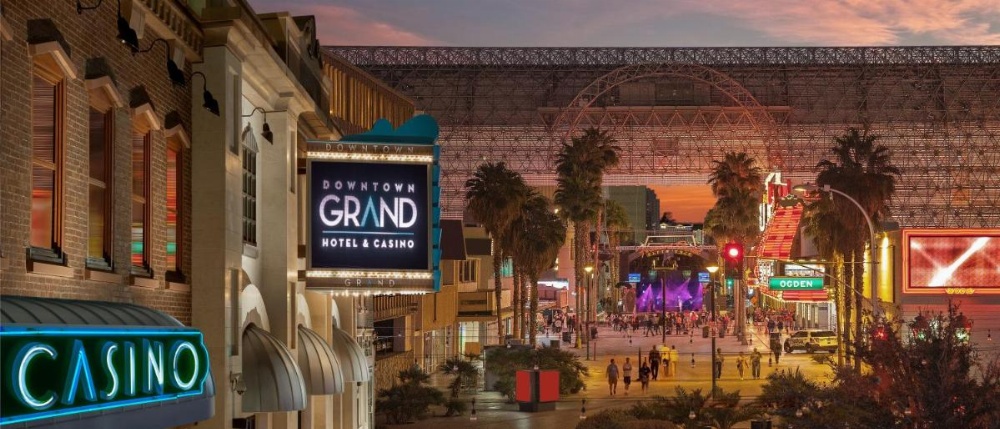 Downtown Grand Hotel & Casino Image 25